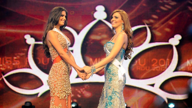 Dominican Republic beauty queen.jpg